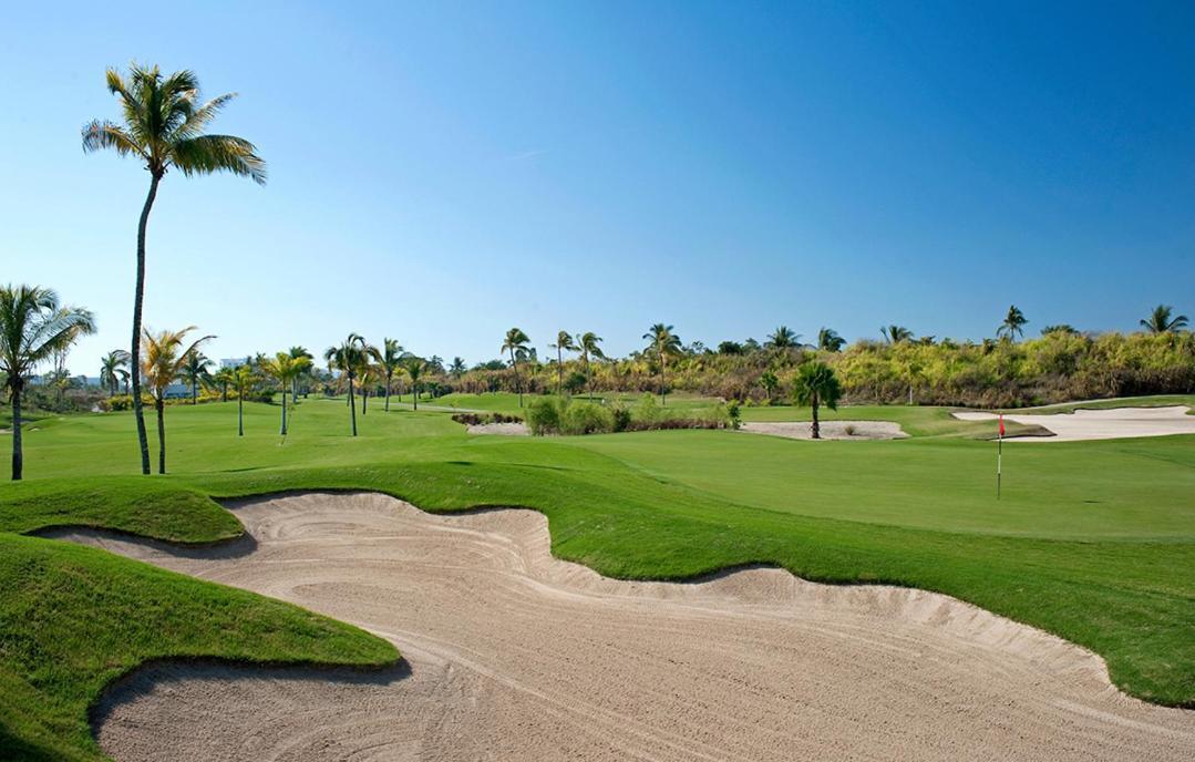 Отель Grand Luxxe With Free Golf Нуэво-Вальярта Экстерьер фото