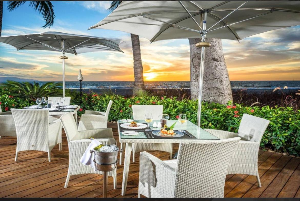 Отель Grand Luxxe With Free Golf Нуэво-Вальярта Экстерьер фото