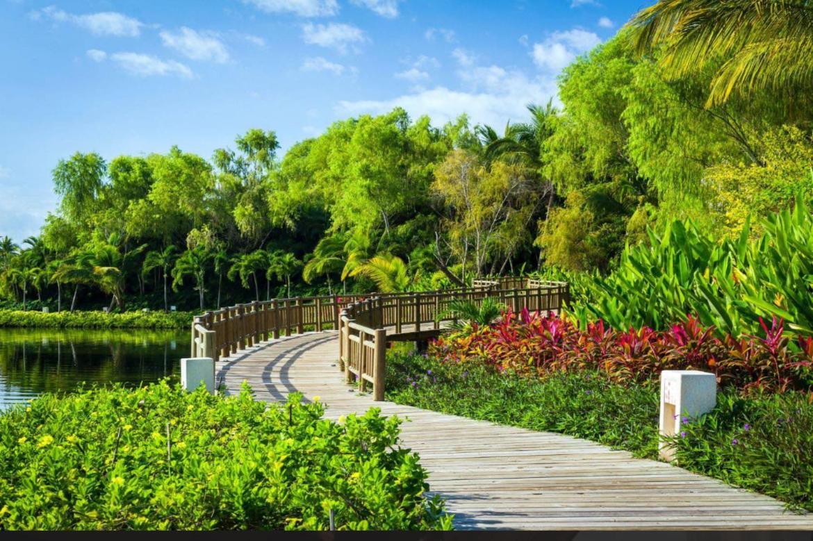Отель Grand Luxxe With Free Golf Нуэво-Вальярта Экстерьер фото