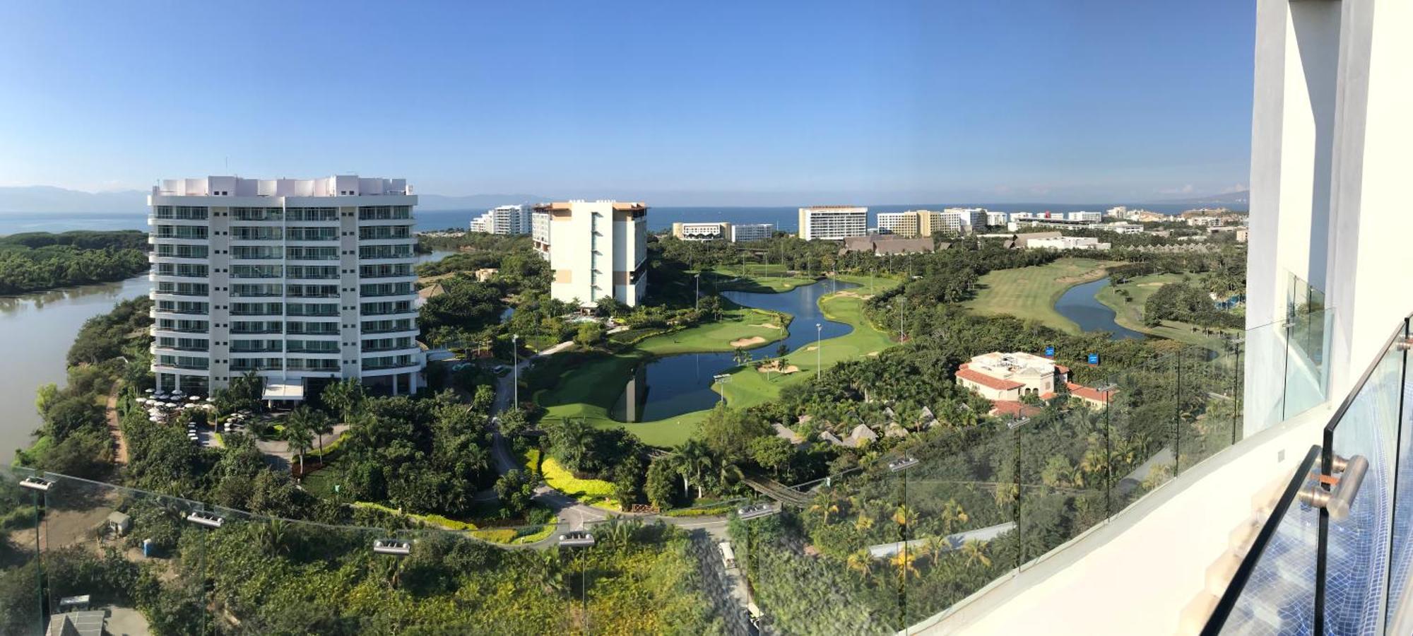 Отель Grand Luxxe With Free Golf Нуэво-Вальярта Экстерьер фото
